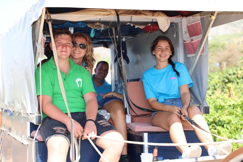 La presentació i l’entrada de la murta aporten l’ambient a l’arranc de les festes de Llíber La presentació i l’entrada de la murta aporten l’ambient a l’arranc de les festes de Llíber